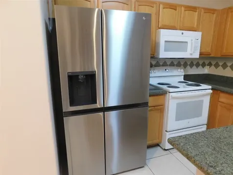 2710 Grants Lake Boulevard J2 Sugar Land TX 77479