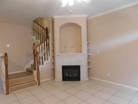 2710 Grants Lake Boulevard J2 Sugar Land TX 77479