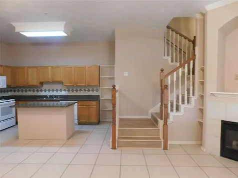 2710 Grants Lake Boulevard J2 Sugar Land TX 77479