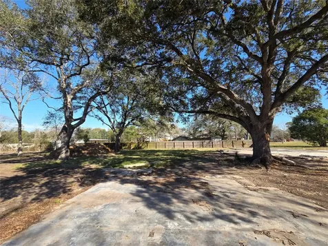 414 Gordy Road Bacliff TX 77518