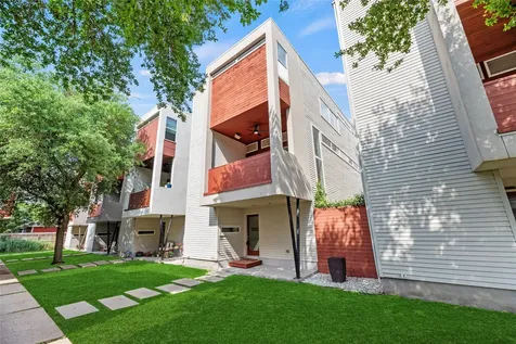 1107 W 17th Street Houston TX 77008