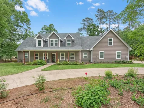 210 Creekside Drive Magnolia TX 77354