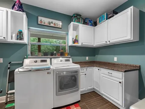 210 Creekside Drive Magnolia TX 77354