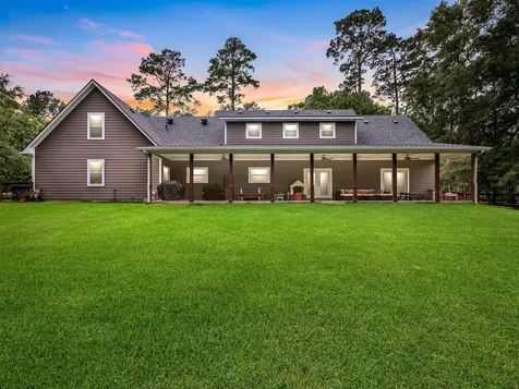 210 Creekside Drive Magnolia TX 77354