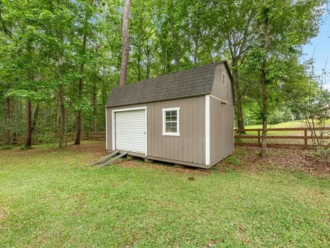 210 Creekside Drive Magnolia TX 77354