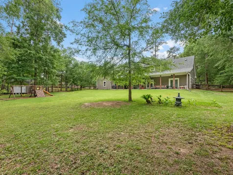 210 Creekside Drive Magnolia TX 77354