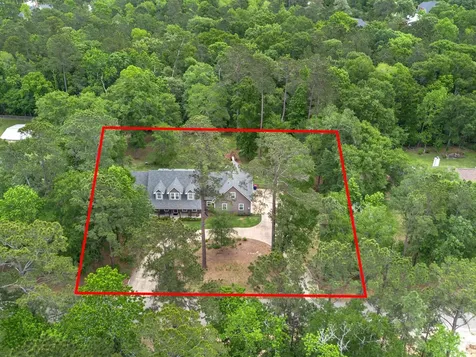 210 Creekside Drive Magnolia TX 77354