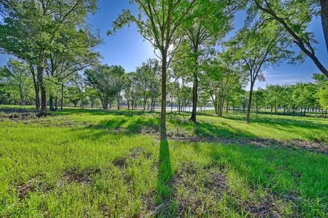 00 Lcr 800 Groesbeck TX 76642