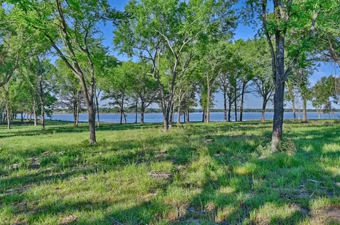 00 Lcr 800 Groesbeck TX 76642