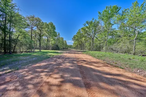 00 Lcr 800 Groesbeck TX 76642