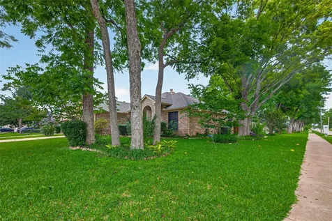 16831 Dunbar Grove Court Sugar Land TX 77498