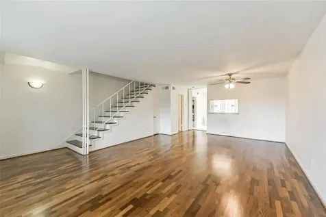 815 S Ripple Creek Drive 4 Houston TX 77057