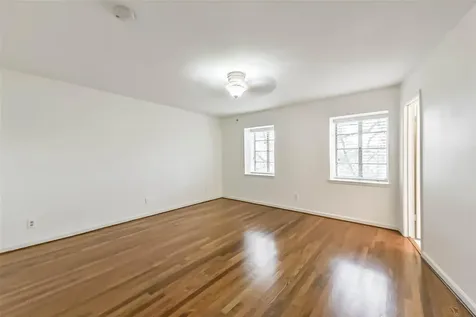 815 S Ripple Creek Drive 4 Houston TX 77057