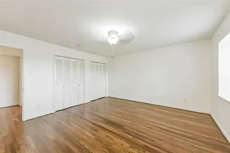 815 S Ripple Creek Drive 4 Houston TX 77057