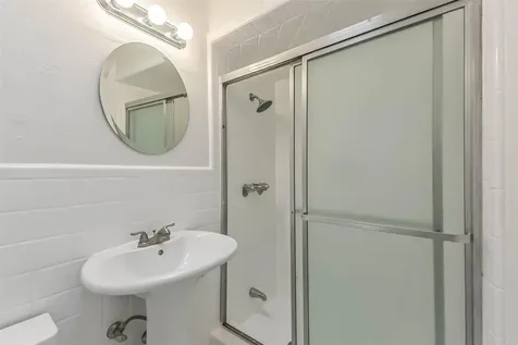 815 S Ripple Creek Drive 4 Houston TX 77057