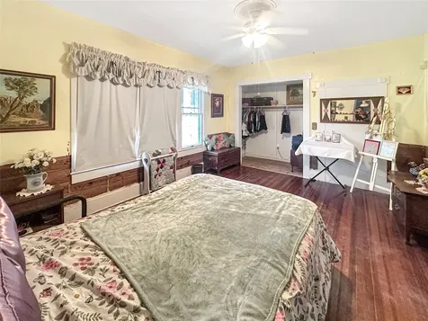 111 S Mill Street Flatonia TX 78941