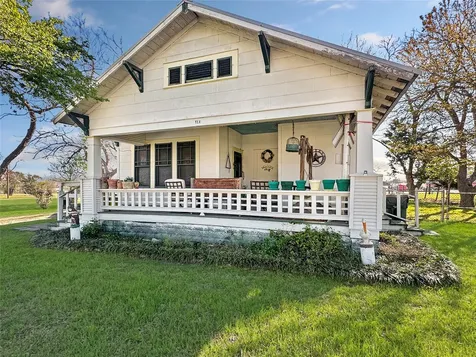 111 S Mill Street Flatonia TX 78941