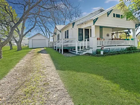 111 S Mill Street Flatonia TX 78941