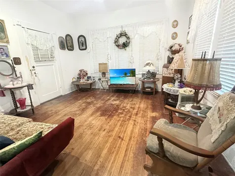 111 S Mill Street Flatonia TX 78941