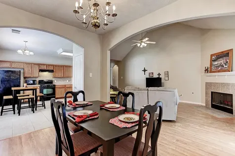 9211 Hidden Lake E Magnolia TX 77354