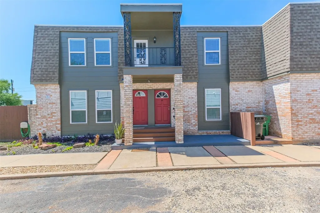 5922 Fairdale Lane B Houston TX 77057