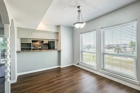 5922 Fairdale Lane B Houston TX 77057