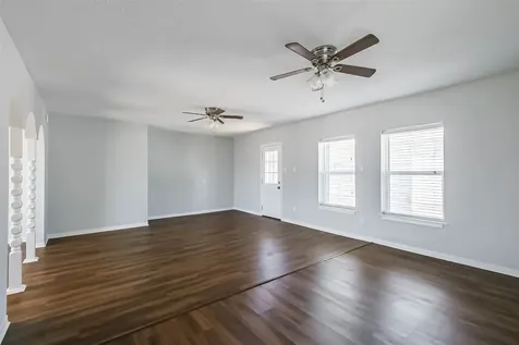 5922 Fairdale Lane B Houston TX 77057