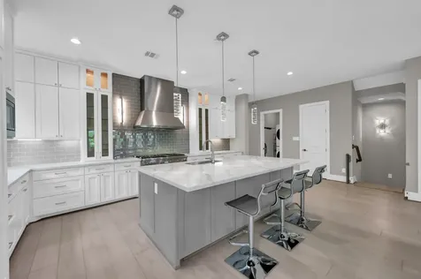 22 Lakeside Cove The Woodlands TX 77380