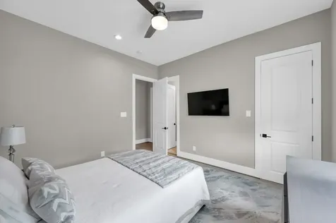 22 Lakeside Cove The Woodlands TX 77380