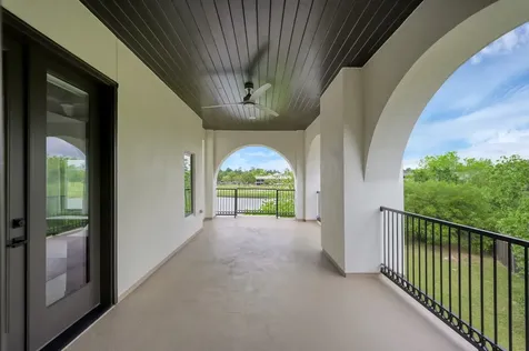 22 Lakeside Cove The Woodlands TX 77380