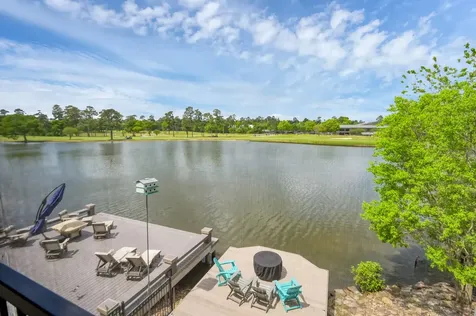 22 Lakeside Cove The Woodlands TX 77380