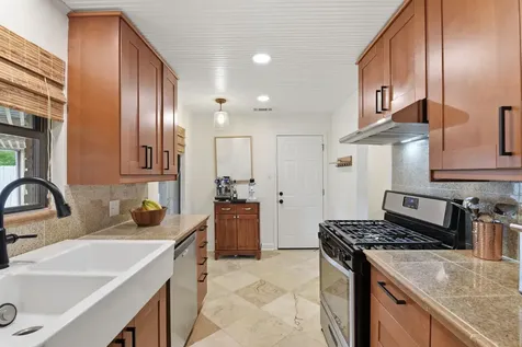 5325 Nina Lee Lane Houston TX 77092
