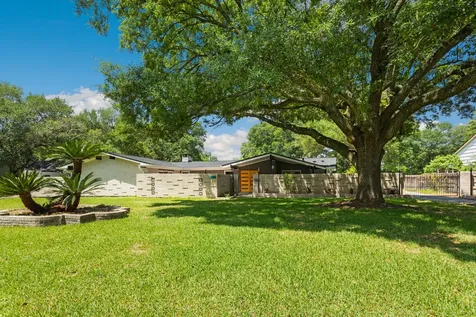 9106 Bonhomme Road Houston TX 77074