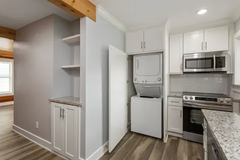 2005 Portsmouth Street B Houston TX 77098