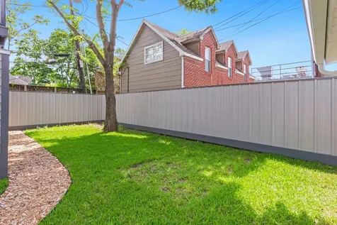 2005 Portsmouth Street B Houston TX 77098