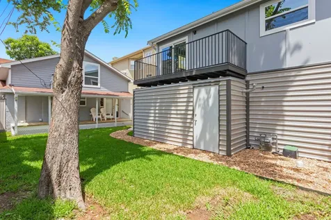2005 Portsmouth Street B Houston TX 77098