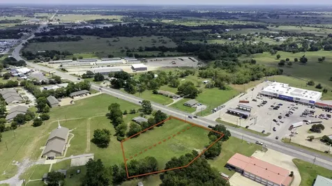 1623 & 1677 E Main Street Madisonville TX 77864