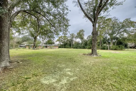 1505 East Avenue Katy TX 77493