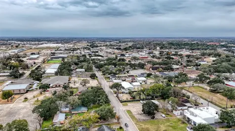 1505 East Avenue Katy TX 77493