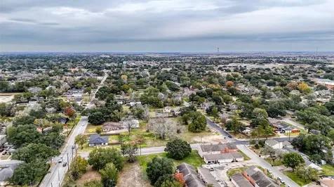 1505 East Avenue Katy TX 77493