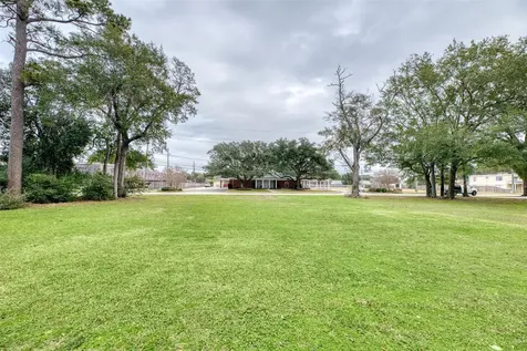 1505 East Avenue Katy TX 77493