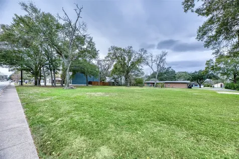 1505 East Avenue Katy TX 77493
