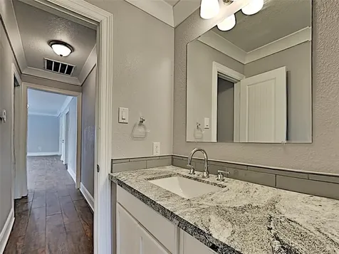 1102 Baffin Lane Houston TX 77090