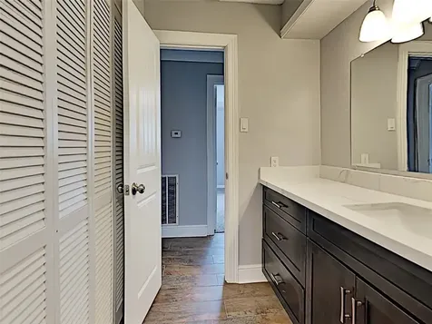1102 Baffin Lane Houston TX 77090
