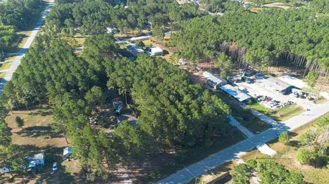 87 Road 5007 Cleveland TX 77327