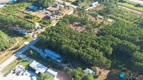 87 Road 5007 Cleveland TX 77327