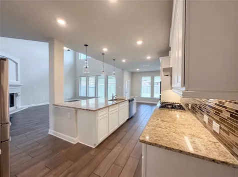 7115 Water Glen Lane Manvel TX 77578