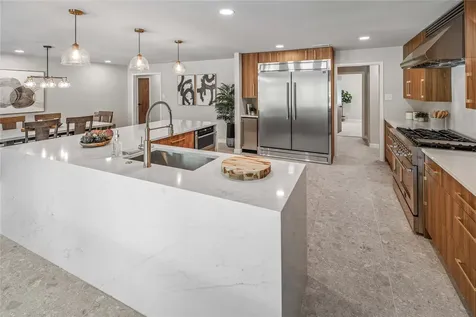 743 S Rosemary Drive Bryan TX 77802