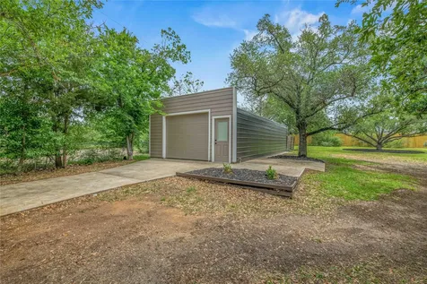 743 S Rosemary Drive Bryan TX 77802