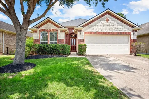 1055 Brigid Court Dickinson TX 77539
